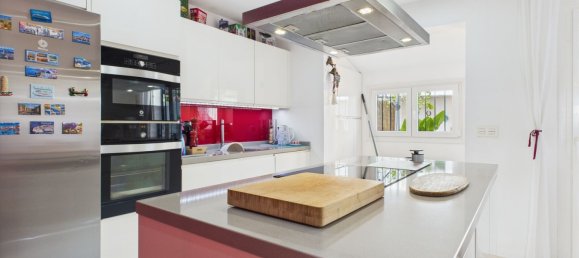 3 bedrooms Townhouse in Estepona, Spain No. 136600 8