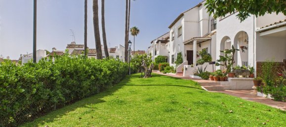 3 bedrooms Townhouse in Estepona, Spain No. 136600 24