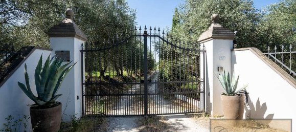 6 bedrooms Villa in Certaldo, Italy No. 137 5