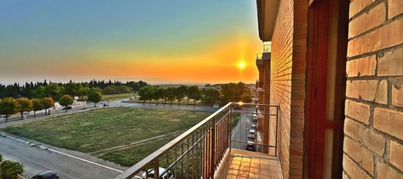 Квартира с 4 комнатами в Лучера, Италия № 104327 9