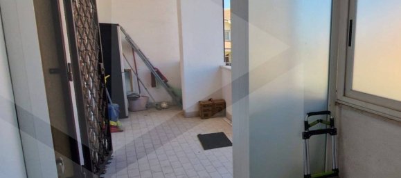3 rooms Apartment in Ciampino, Italy No. 18496 5