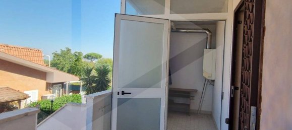 3 rooms Apartment in Ciampino, Italy No. 18496 17