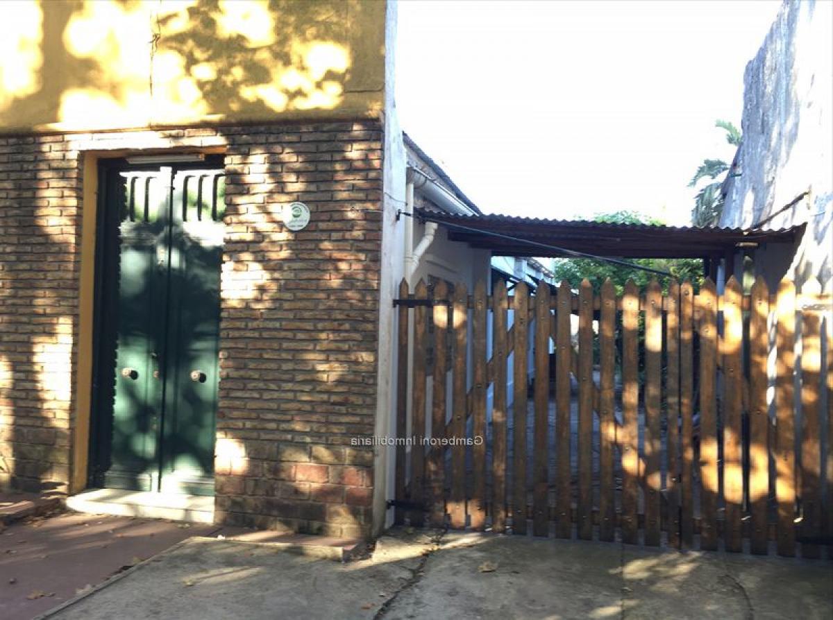 4 bedrooms House in Montevideo, Uruguay No. 4956