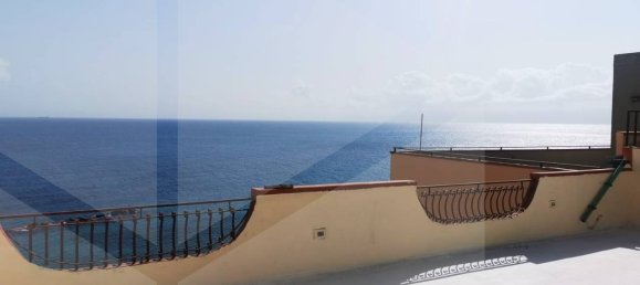 3 rooms Apartment in Messina, Italy No. 28000 6