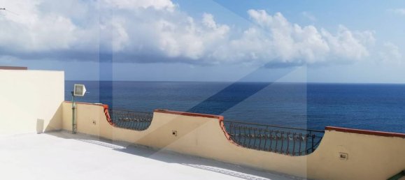 3 rooms Apartment in Messina, Italy No. 28000 3