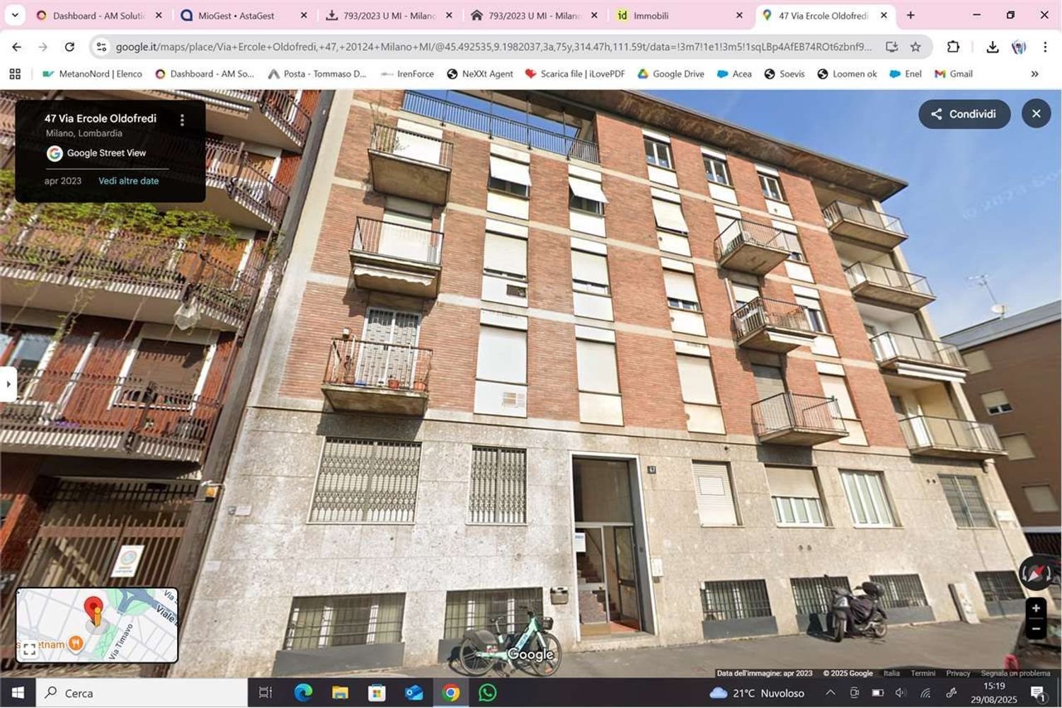 Apartamento de 5 habitaciónes en Milan, Italy No. 314163
