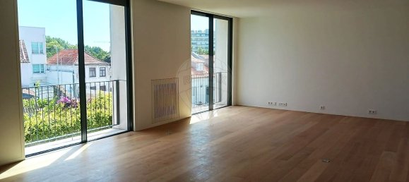 3 Schlafzimmer Doppelhaus in Porto, Portugal, Nr. 44398 9