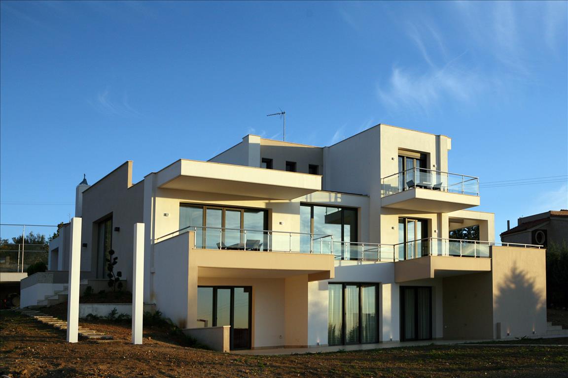 8 bedrooms Villa in Pylaia, Greece No. 6759