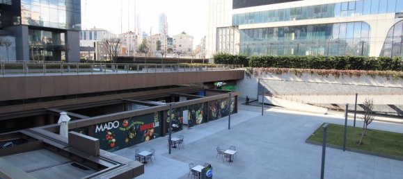 269m² Commercial property in Istanbul, Turkey No. 33894 4