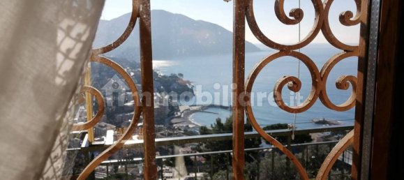 2 Schlafzimmer Villa in Recco, Italy, Nr. 259672 16