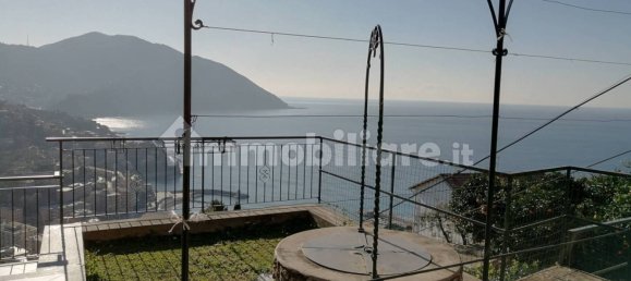 2 Schlafzimmer Villa in Recco, Italy, Nr. 259672 3