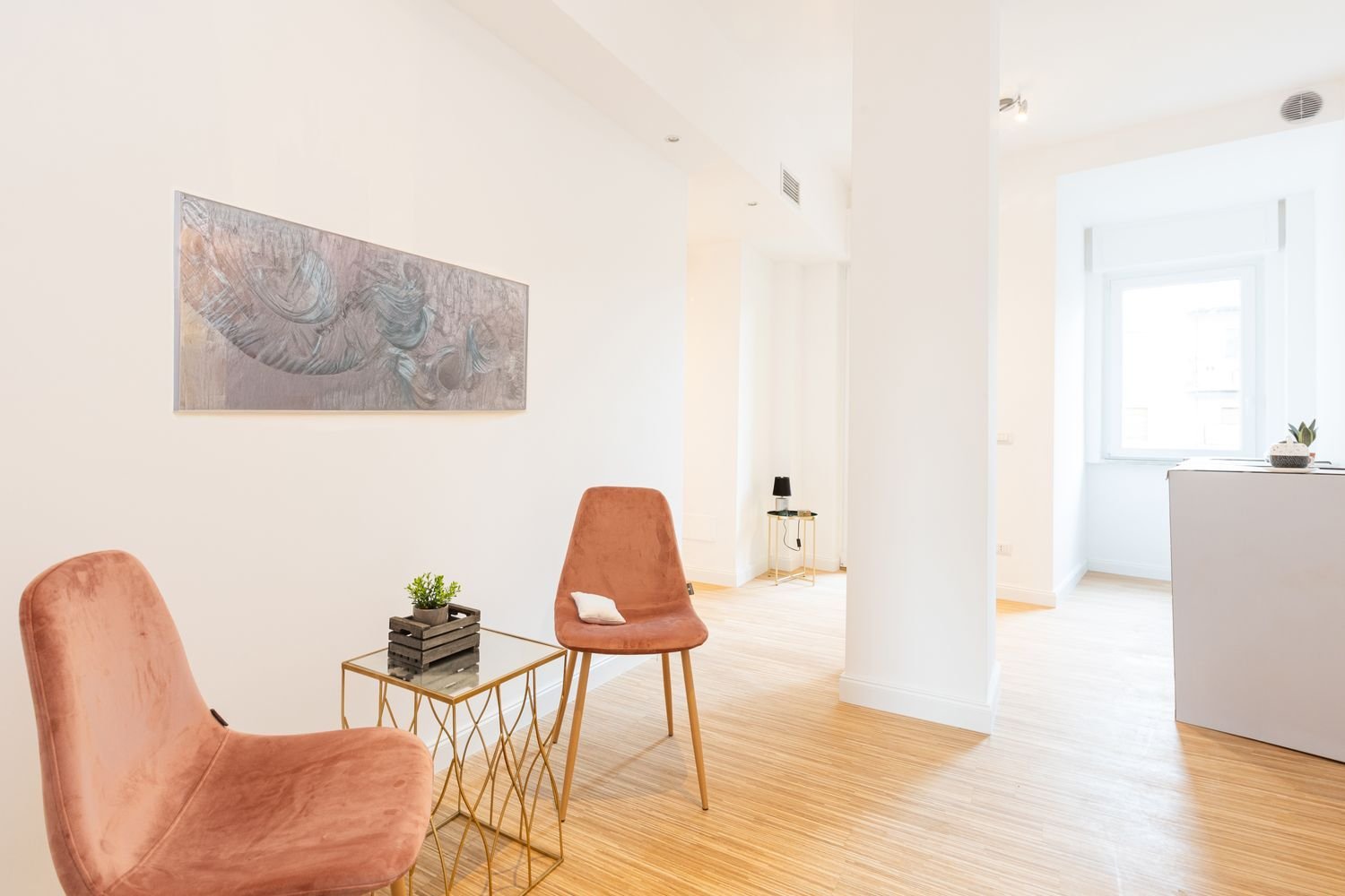 2 rooms Apartment in Milan, Italy No. 260627