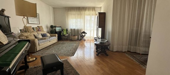 3 Schlafzimmer Wohnung in Livorno, Italy, Nr. 324268 3
