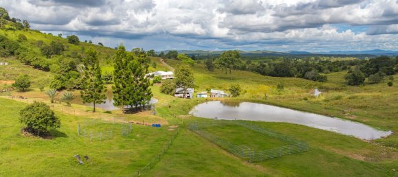 Granja de 3 dormitorios en Kanigan, Australia No. 696 25