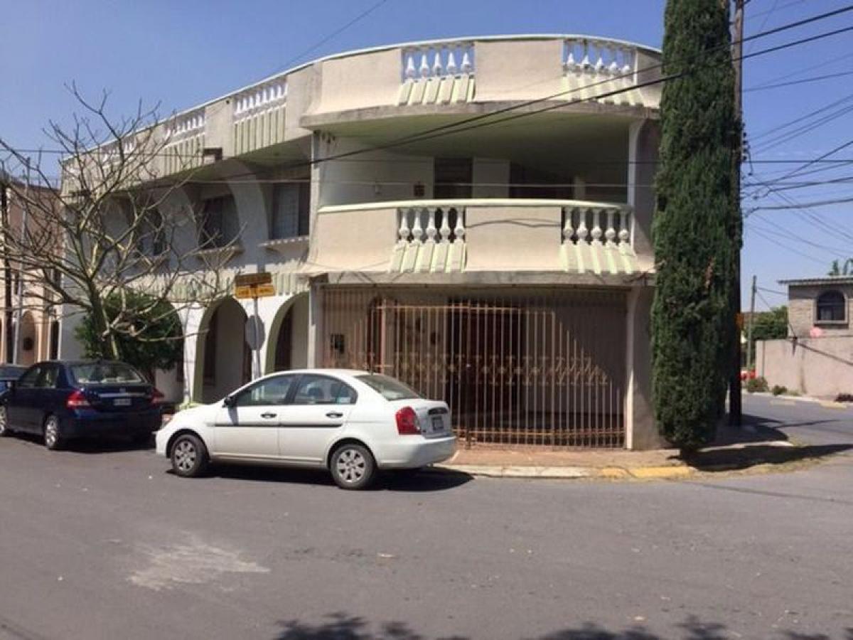 4 bedrooms House in Nuevo Leon, Mexico No. 151223