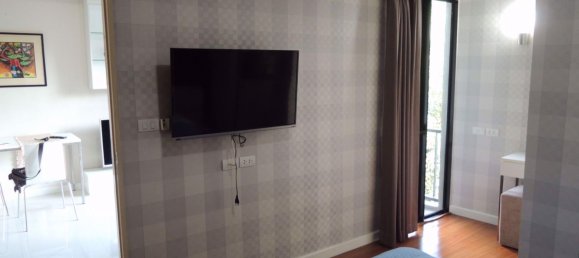 Кондоминиум  с 1 спальней в Клонг Тоэй, Таиланд № 10313 2