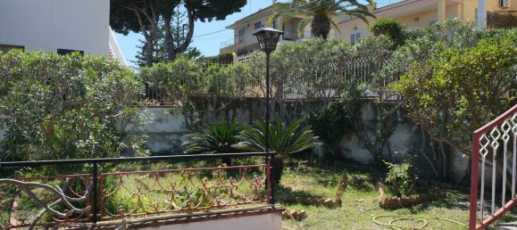 6 bedrooms Villa in Casteldaccia, Italy No. 251319 17