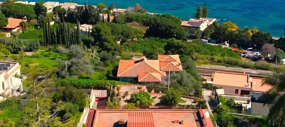 6 bedrooms Villa in Casteldaccia, Italy No. 251319 7