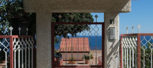 6 bedrooms Villa in Casteldaccia, Italy No. 251319 10