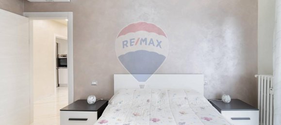 3 rooms Apartment in Cologno Monzese, Italy No. 146285 28