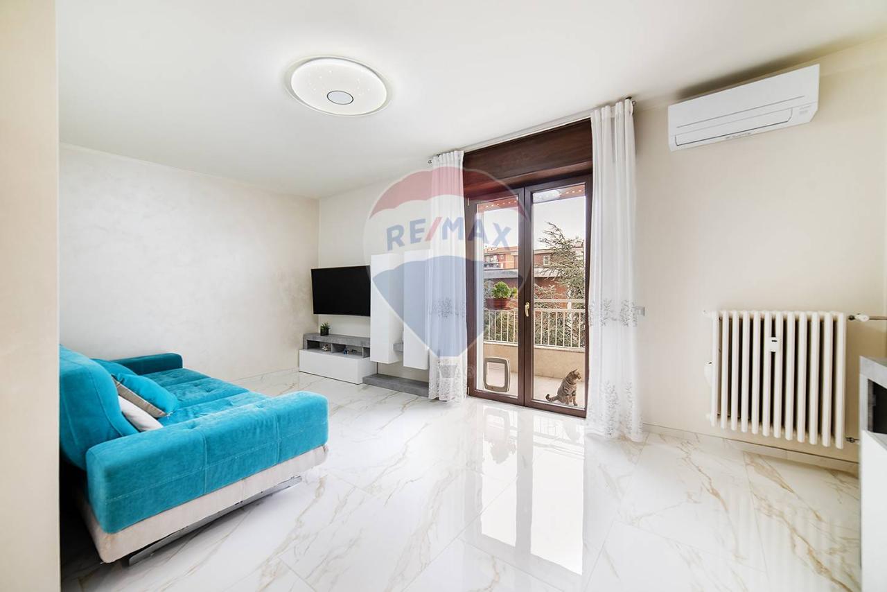 3 rooms Apartment in Cologno Monzese, Italy No. 146285