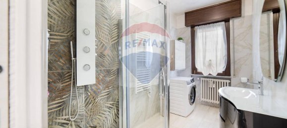 3 rooms Apartment in Cologno Monzese, Italy No. 146285 14