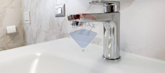 3 rooms Apartment in Cologno Monzese, Italy No. 146285 18