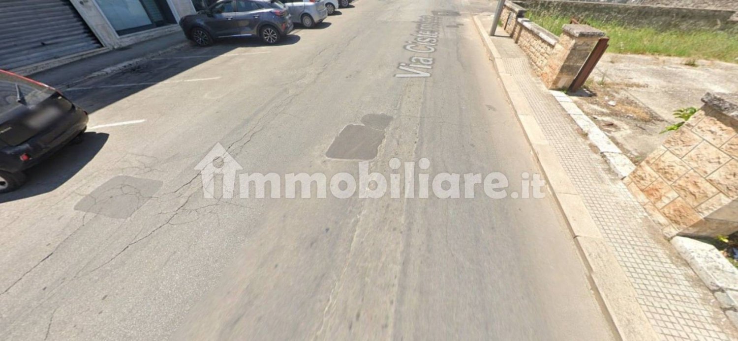 1 room Commercial property in Locorotondo, Italy No. 358616