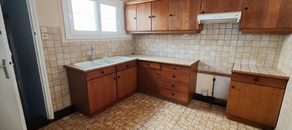 Casa de 5 dormitorios en Dreux, France No. 76008 3