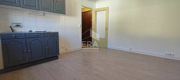 Studio à Nogent-le-Rotrou, France No. 45587 2