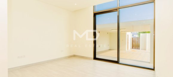 Villa de 4 dormitorios en Abu Dhabi, UAE No. 47440 13