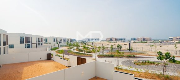 Villa de 4 dormitorios en Abu Dhabi, UAE No. 47440 30