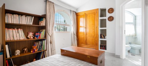 3 bedrooms Townhouse in Marbella, Spain No. 140587 8