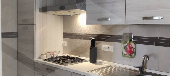 3-salle Appartement à Bologna, Italy No. 26269 21