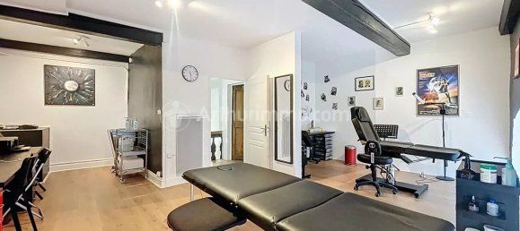 3 rooms Commercial property in Clermont-Ferrand, France No. 288380 8