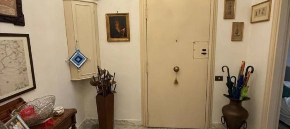 3 bedrooms Apartment in Naples, Italy No. 90578 5