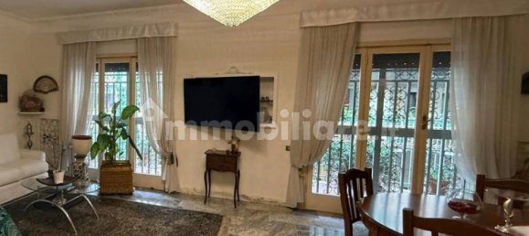 3 bedrooms Apartment in Naples, Italy No. 90578 2