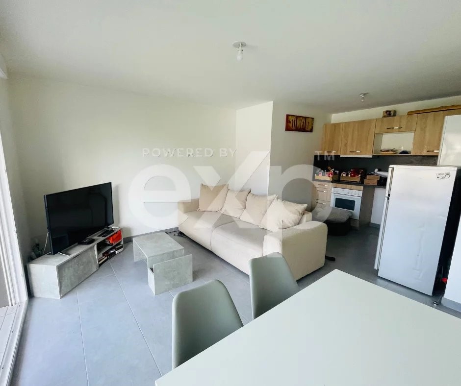 Квартира с 1 спальней в Дувен, Франция № 205046