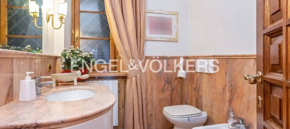 5 bedrooms Villa in Frascati, Italy No. 127189 11