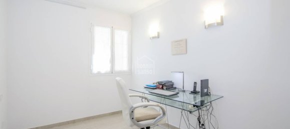 4 bedrooms Apartment in Mahon, Spain No. 3743 3