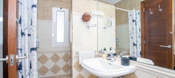 4 bedrooms Apartment in Mahon, Spain No. 3743 13