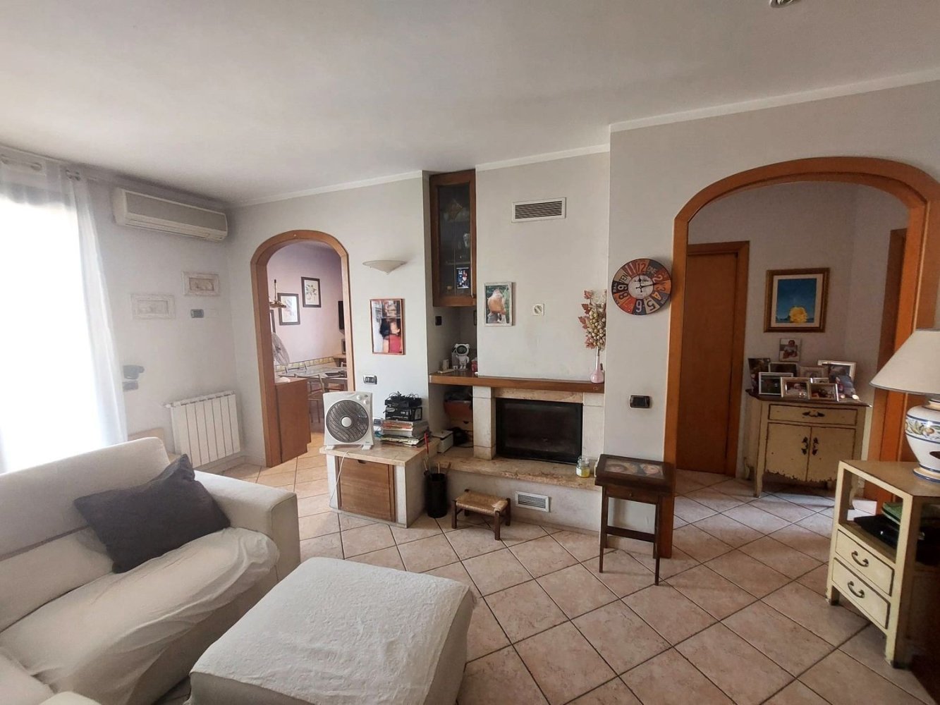 4 bedrooms Apartment in Prato, Italy No. 377853