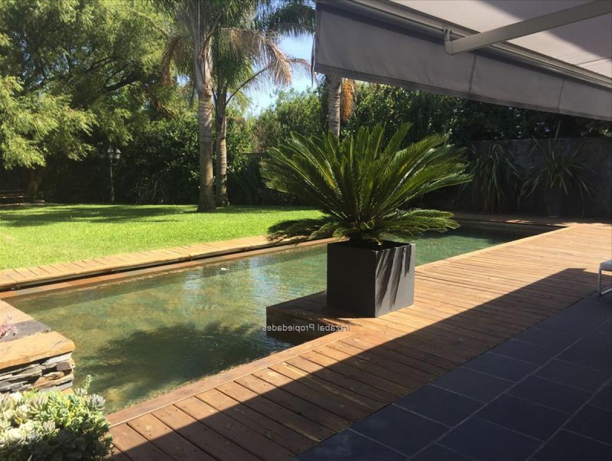 4 chambres Maison à Montevideo, Uruguay No. 6414