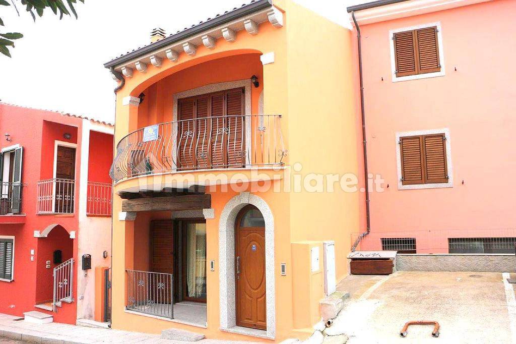 3 bedrooms Apartment in Santa Teresa Gallura, Italy No. 167175