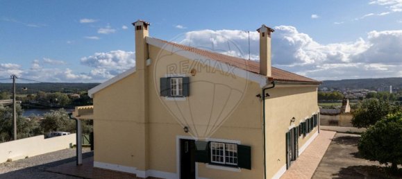 4 bedrooms House in Abrantes, Portugal No. 182704 6
