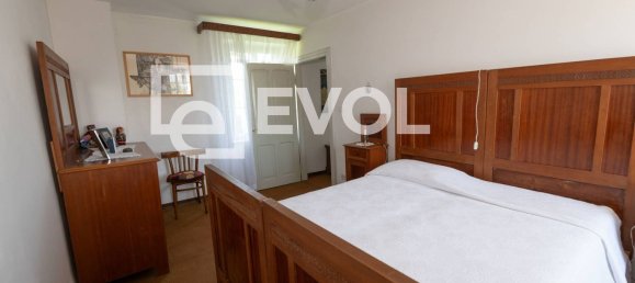 Дом с 7 комнатами в Удине, Италия № 20972 25