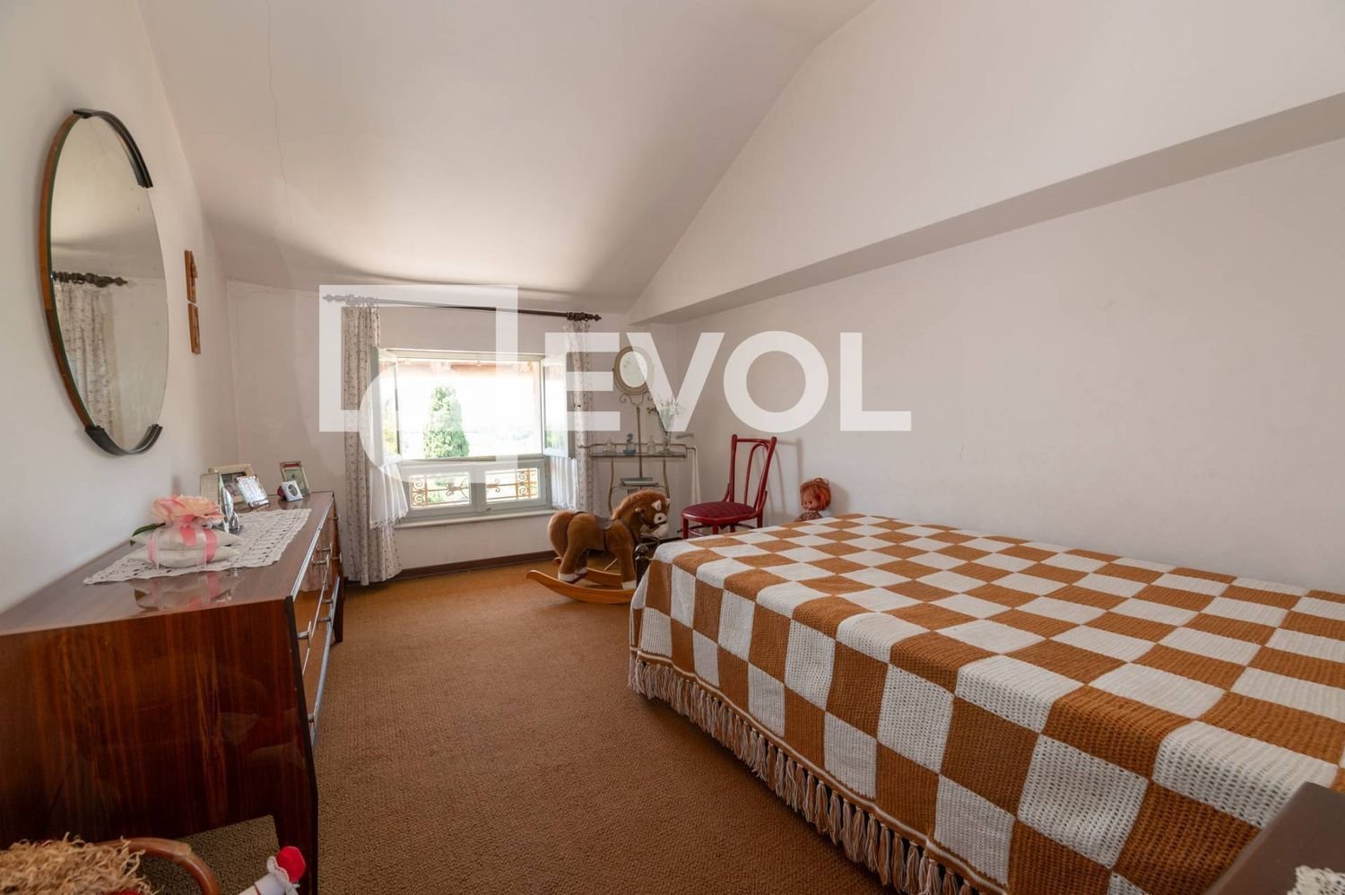 Дом с 7 комнатами в Удине, Италия № 20972