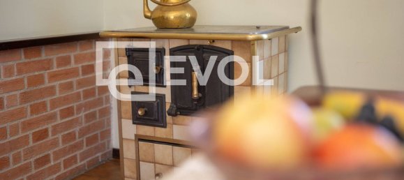 Дом с 7 комнатами в Удине, Италия № 20972 39