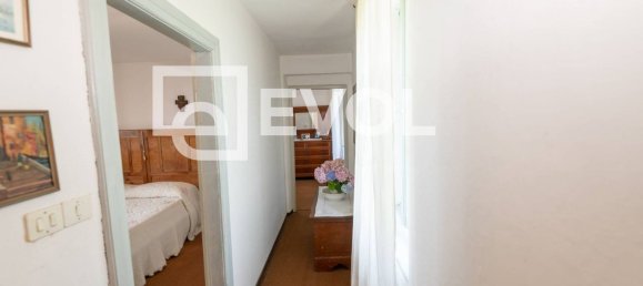 Дом с 7 комнатами в Удине, Италия № 20972 29