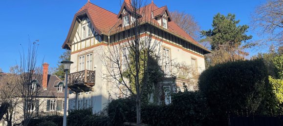 8 bedrooms House in Mulhouse, France No. 78037 2